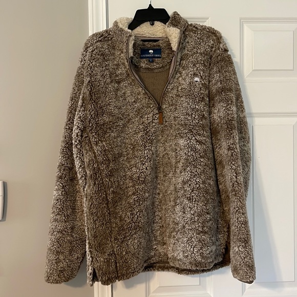 Southern Shirt Company brown/tan Sherpa pull-over - Picture 1 of 3